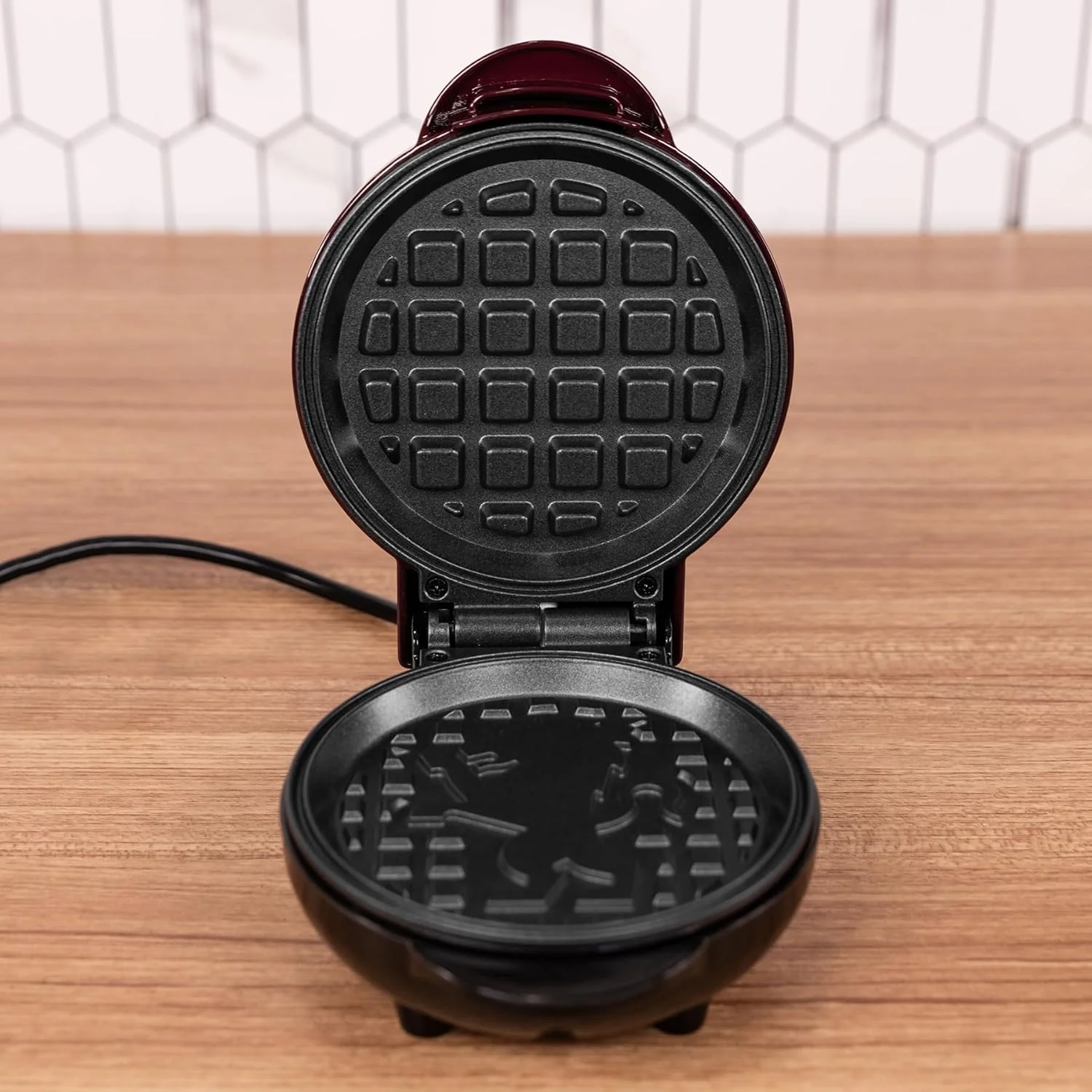 Harry Potter Gryffindor Mini Waffle Maker - Image 2