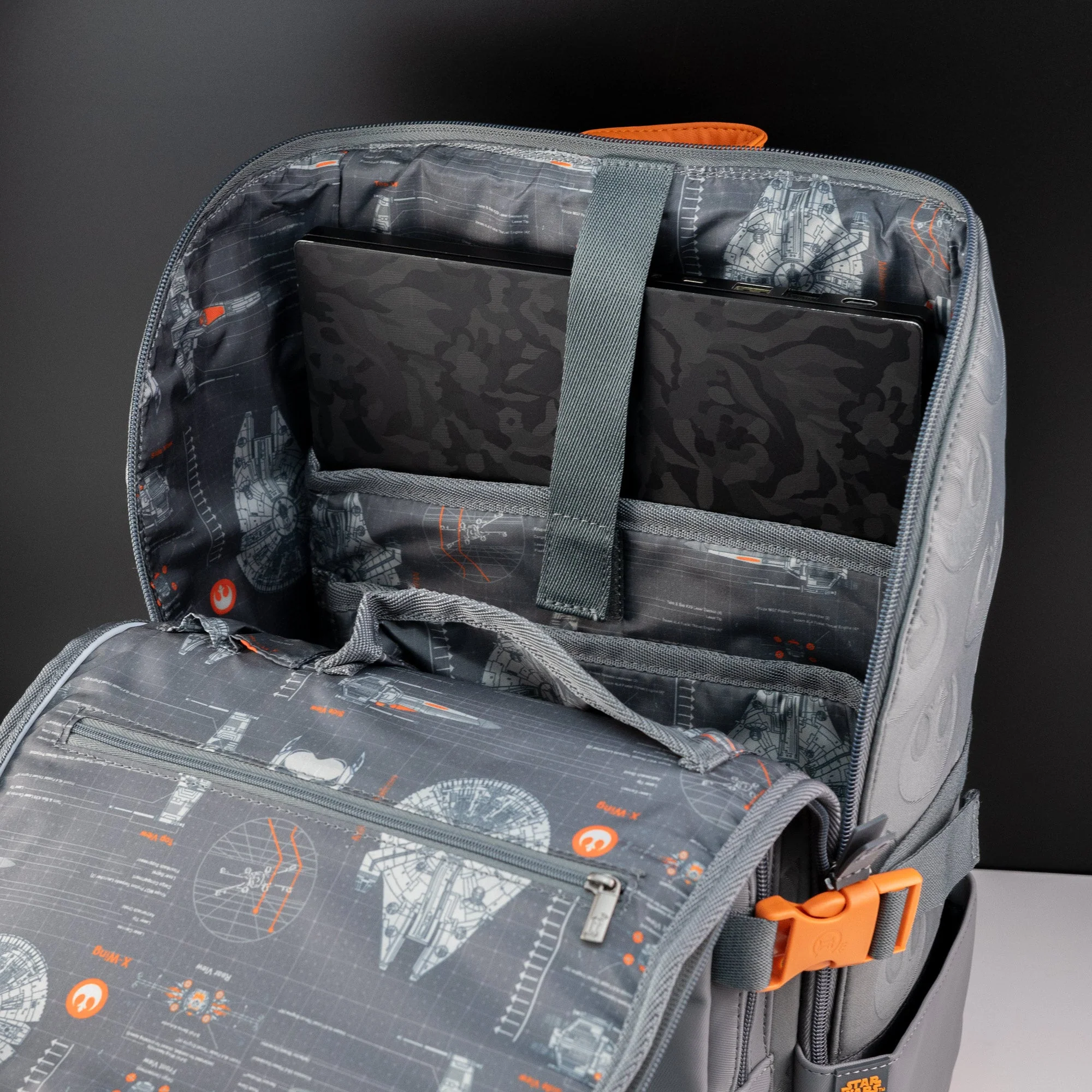 Loungefly Collectiv x Star Wars Rebel Alliance The Multi-Tasker Full Sized Backpack - Image 10