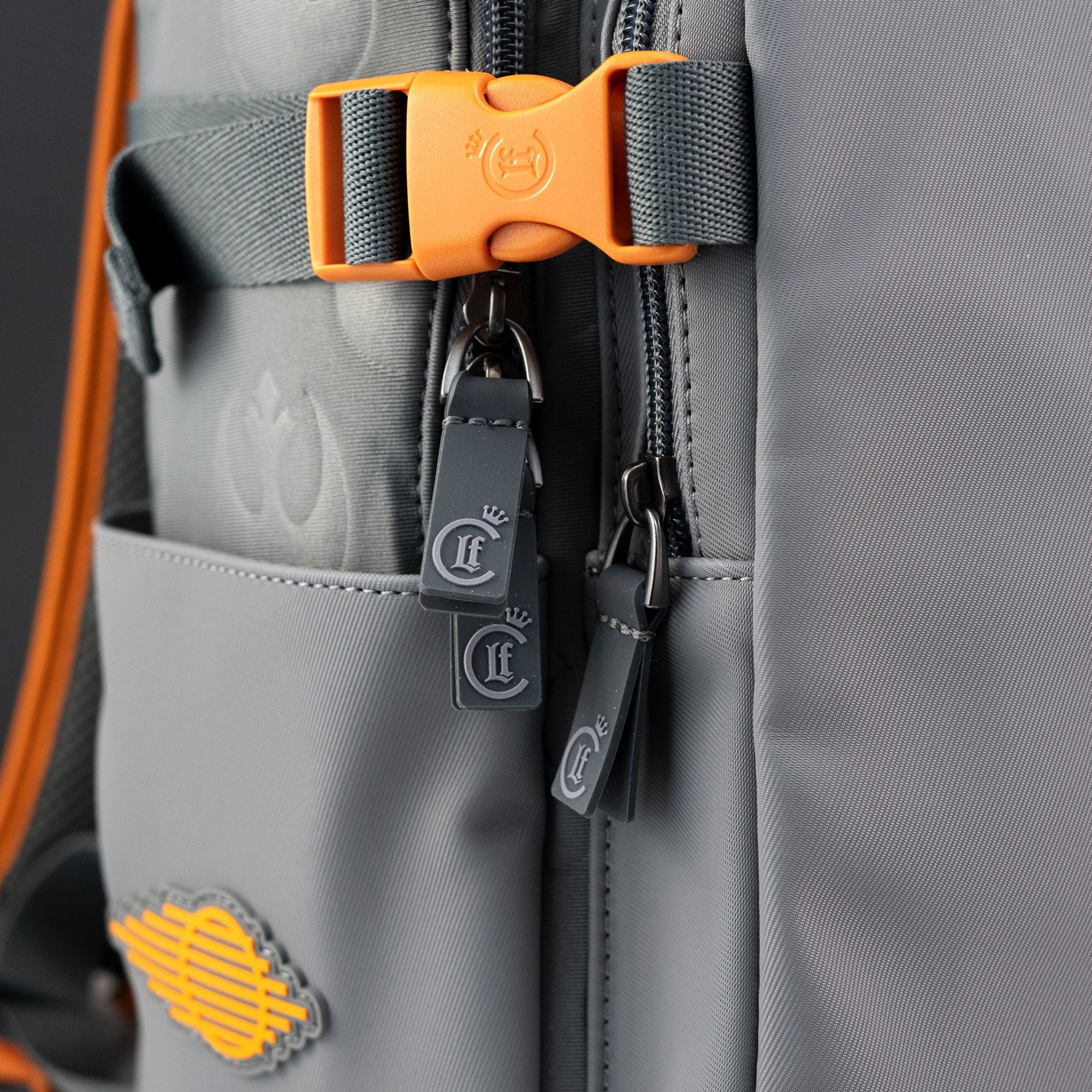 Loungefly Collectiv x Star Wars Rebel Alliance The Multi-Tasker Full Sized Backpack - Image 4