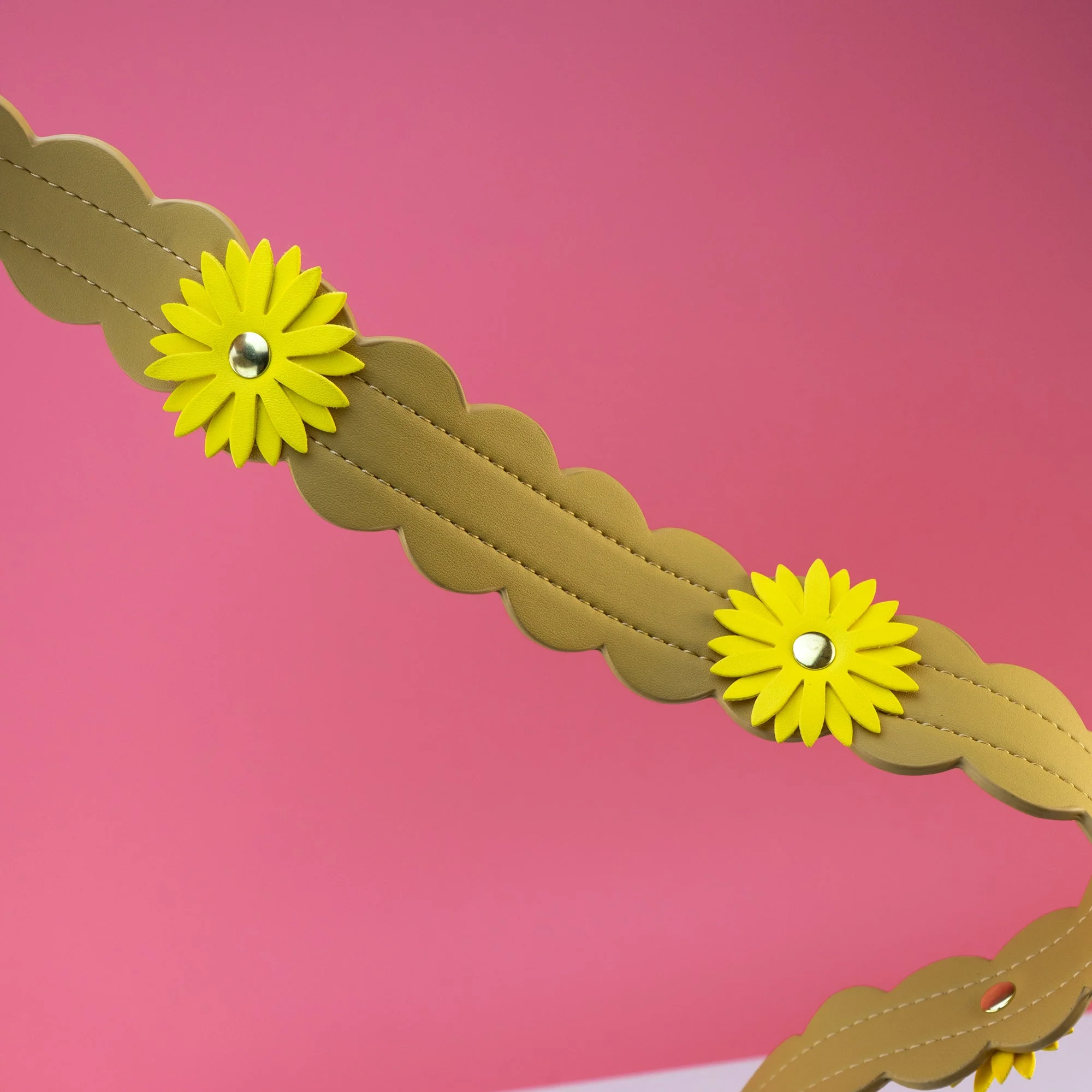 Loungefly x Disney Winnie the Pooh Pastel Flowers Crossbody - Image 4
