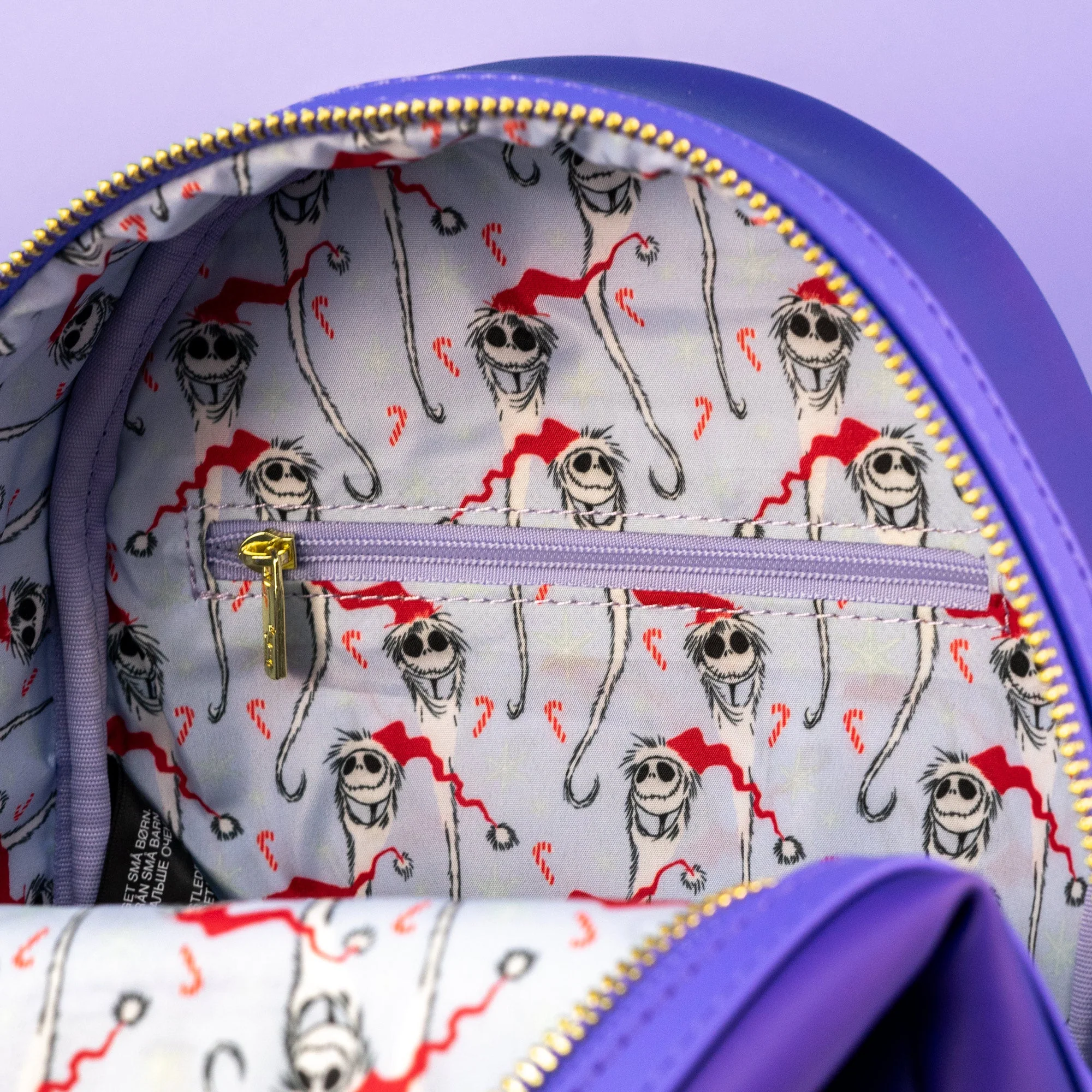 Loungefly The Nightmare Before Christmas - Santa Jack in Christmastown Mini Backpack - Image 9