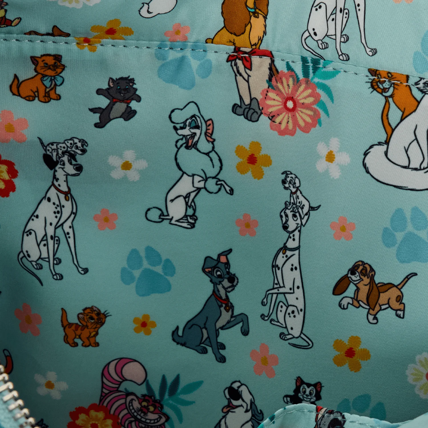 Loungefly x Disney Dogs & Cats Faux Denim Convertible Tote Bag with Coin Bag - Image 6