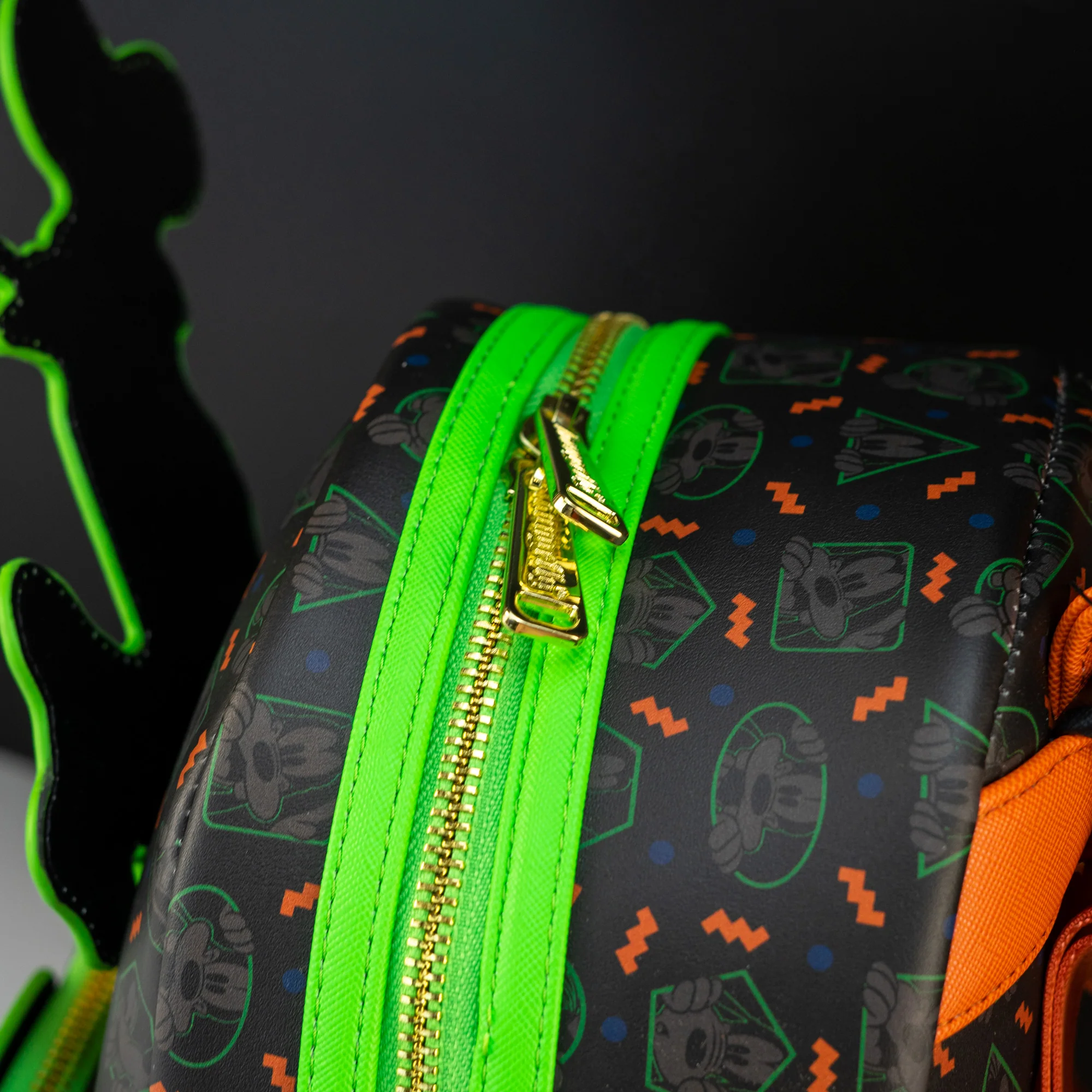 Loungefly x Disney Goofy Sliding Pose Mini Backpack - Image 8