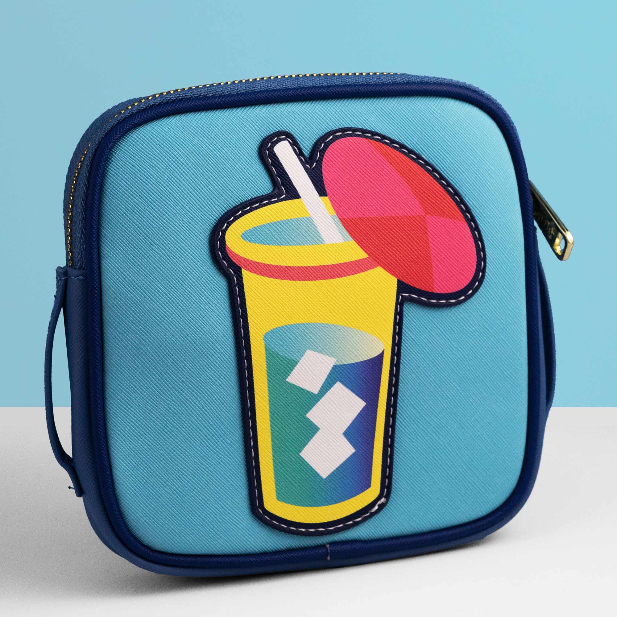 Loungefly x Disney Lilo and Stitch Beach Day Crossbuddies Bag - Image 8