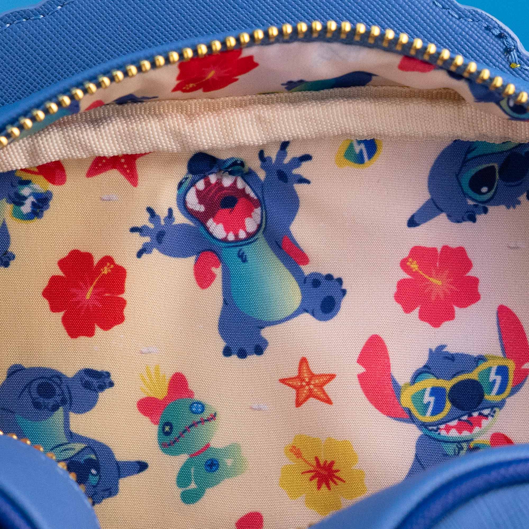 Loungefly x Disney Lilo and Stitch Beach Day Crossbuddies Bag - Image 9