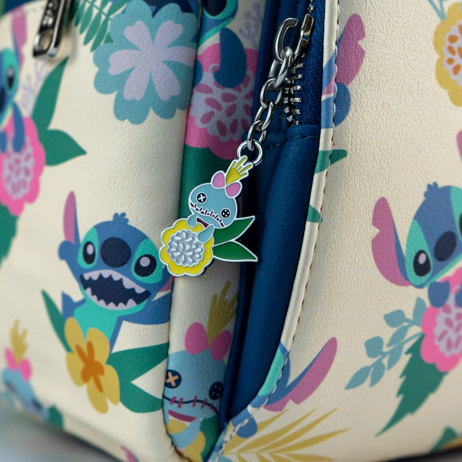 Loungefly x Disney Lilo and Stitch - Stitch Floral Print Mini Backpack - Image 3
