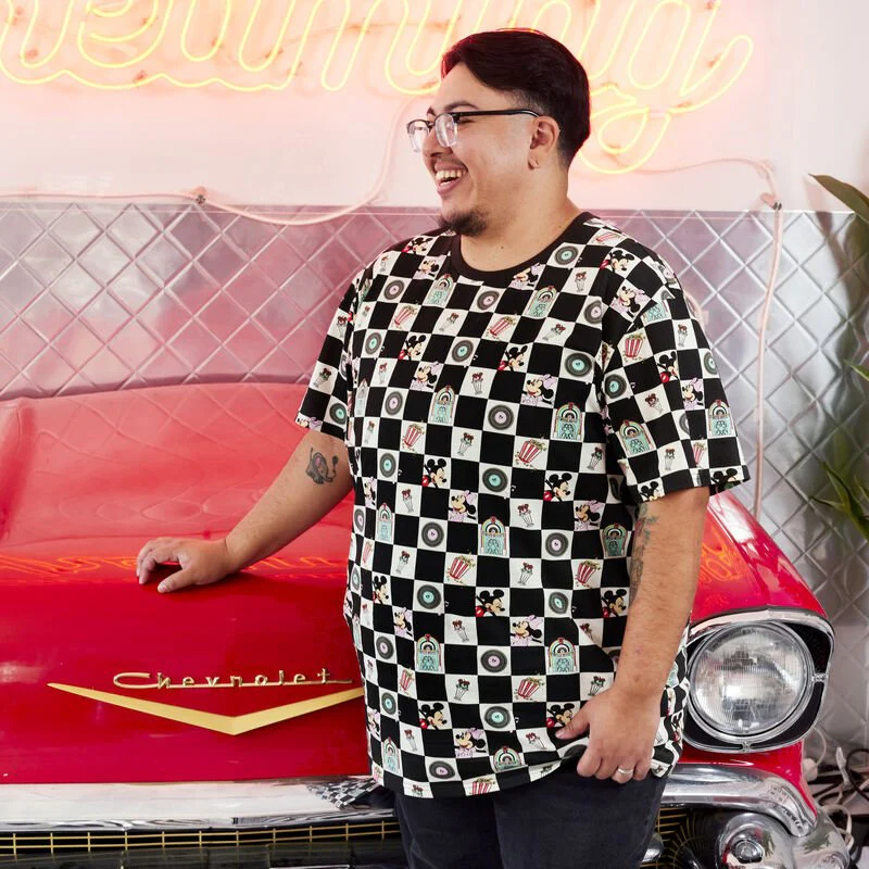 Loungefly x Disney Mickey and Minnie Date Night Diner Checkered Unisex T-Shirt - Image 3