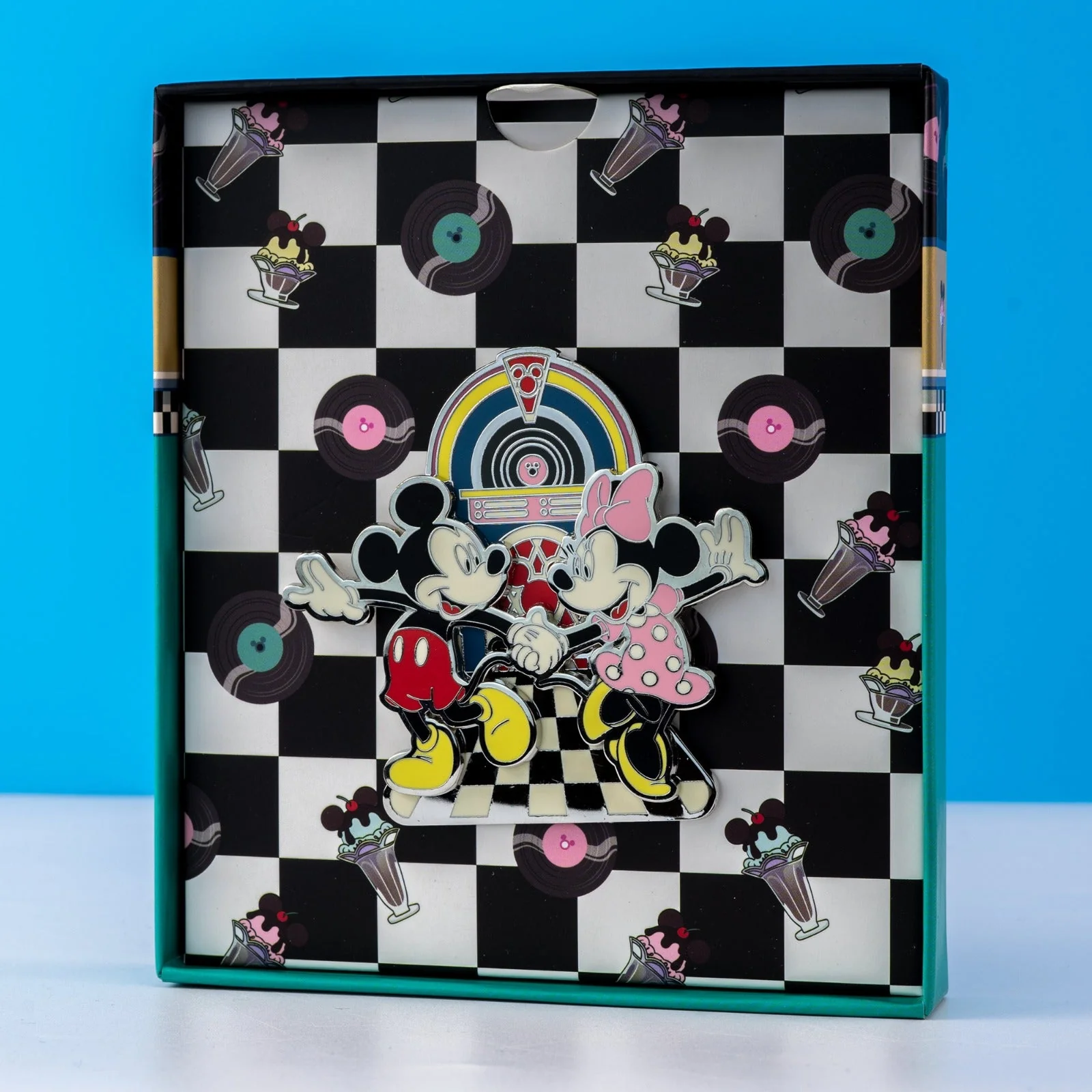 Loungefly x Disney Mickey and Minnie Mouse Date Night Jukebox 3 Inch Sliding Pin - Image 2