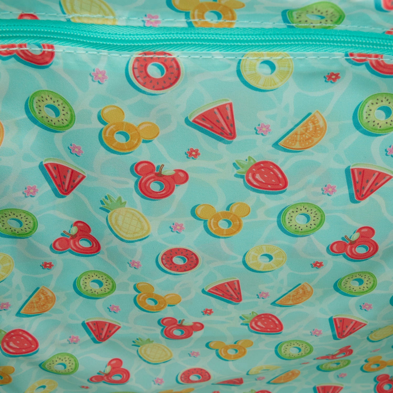 Loungefly x Disney Mickey & Minnie Beach Fun Tote Bag - Image 4