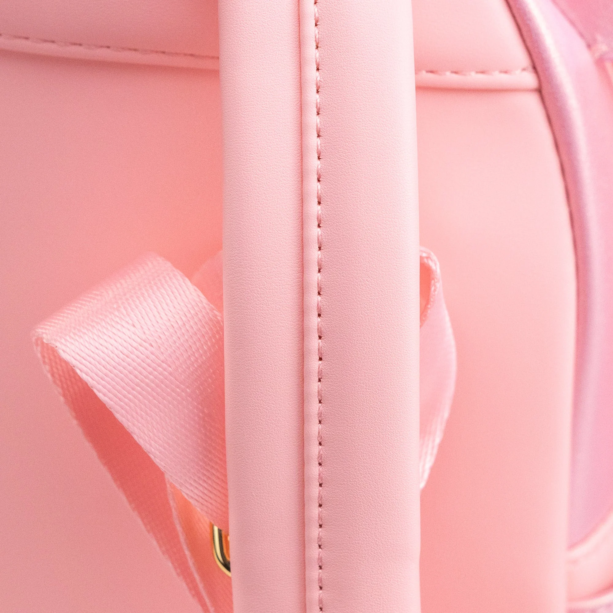 Loungefly x Disney Minnie Mouse Rose Iridescent Quilted Mini Backpack - Image 5