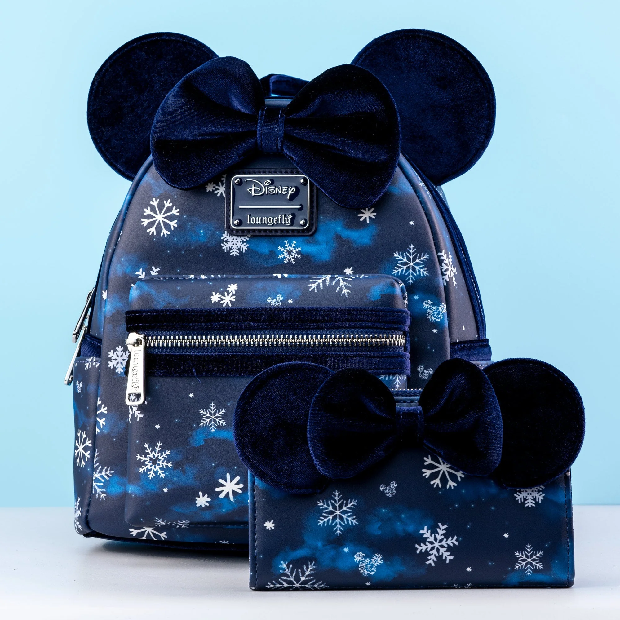 Loungefly x Disney Minnie Mouse Velvet Snowflakes AOP Wallet - Image 3
