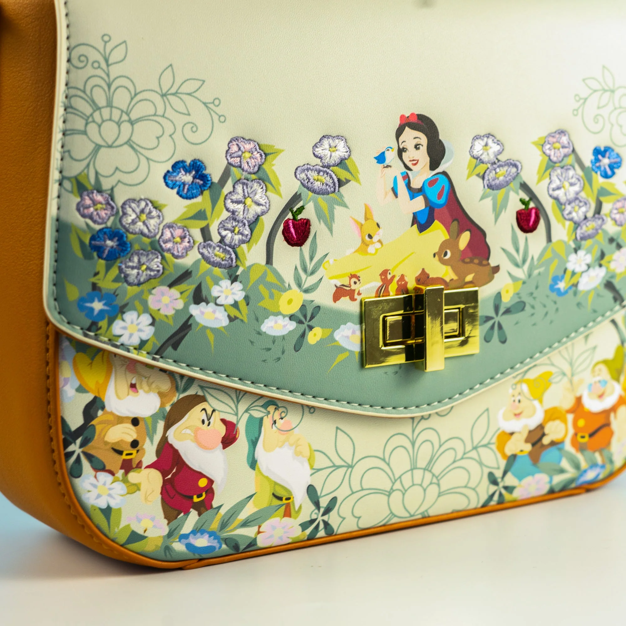 Loungefly x Disney Snow White and the Seven Dwarfs Floral Crossbody Bag - Image 4