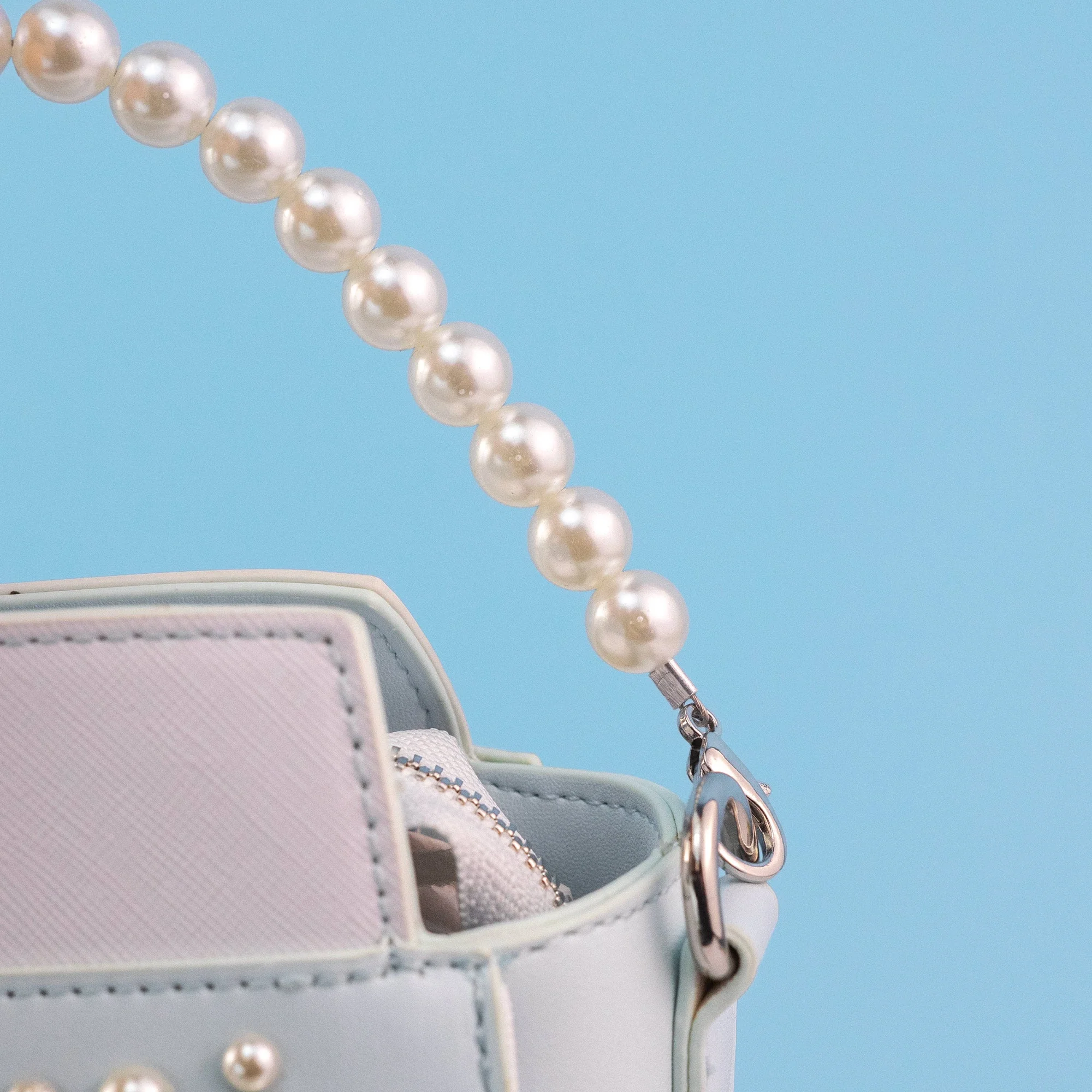 Loungefly x Disney The Little Mermaid Pearl Crossbody Handbag - Image 8