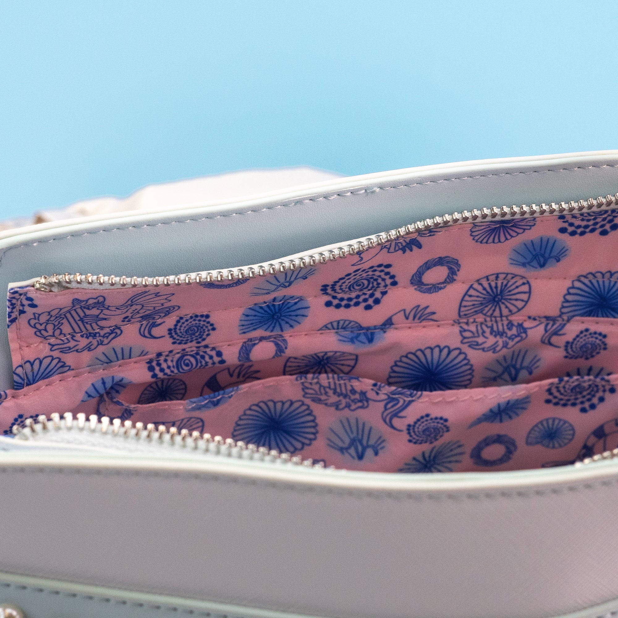 Loungefly x Disney The Little Mermaid Pearl Crossbody Handbag - Image 9