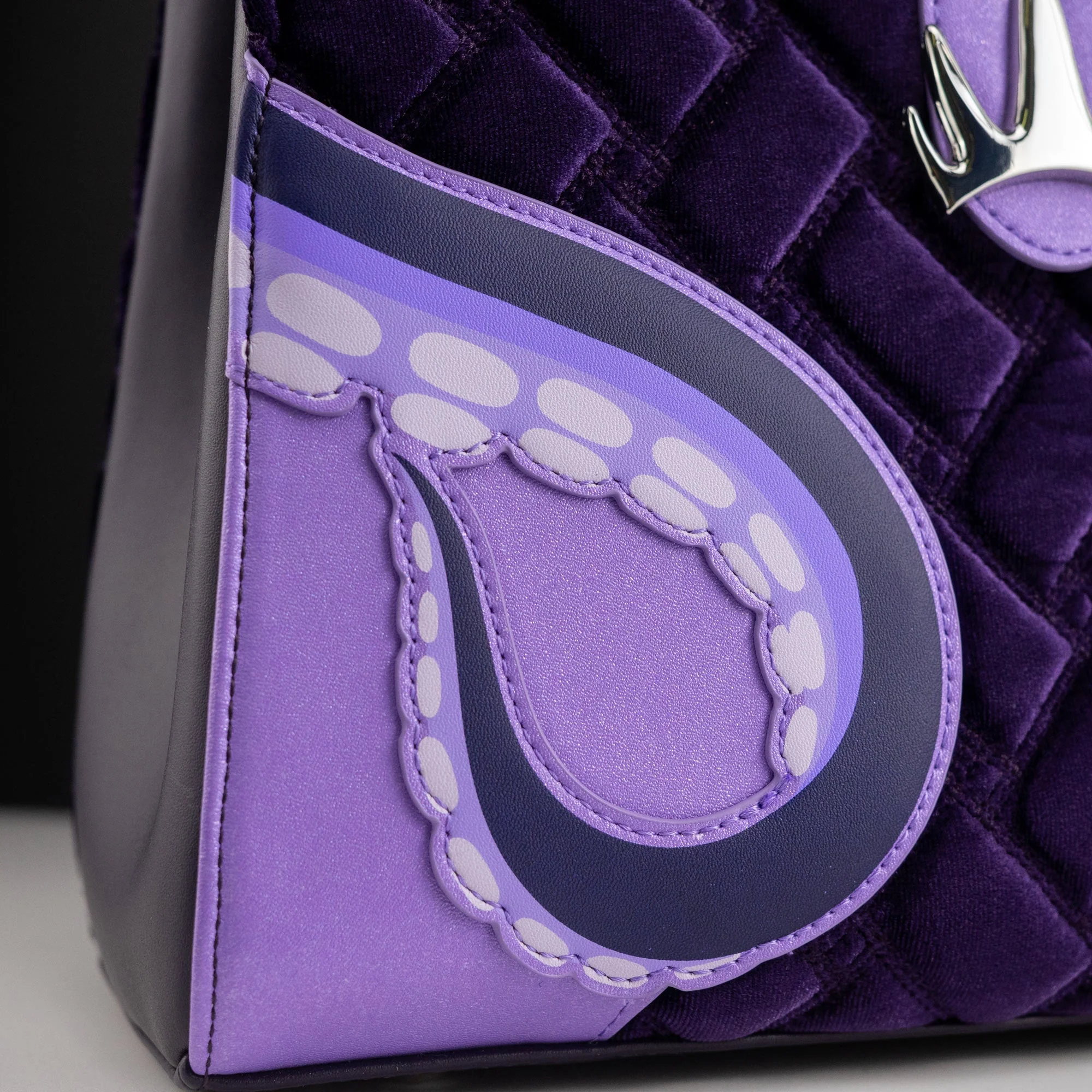 Loungefly x Disney The Little Mermaid Ursula Quilted Velvet Handbag - Image 3