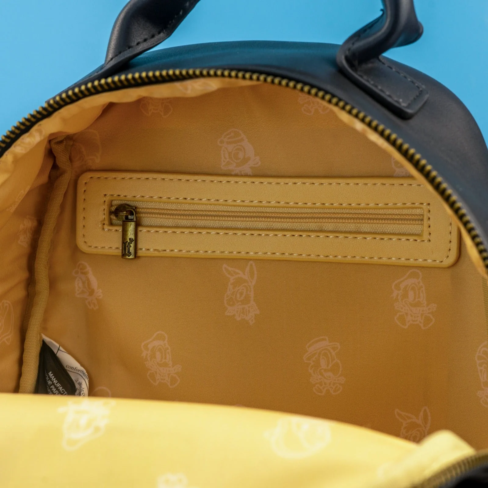 Loungefly x Disney The Three Caballeros Beach Feature Pocket Mini Backpack - Image 4