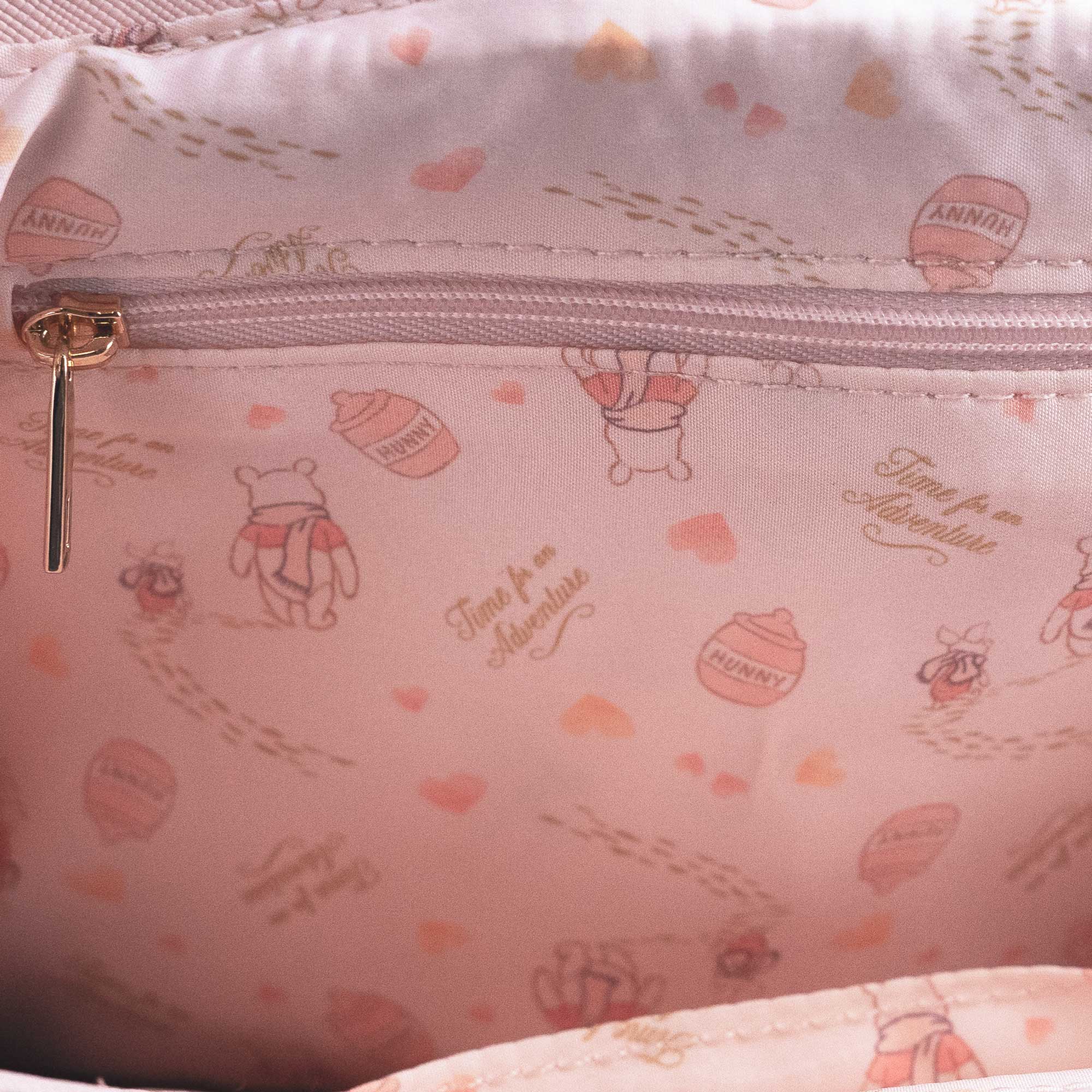 Loungefly x Disney Winnie the Pooh and Piglet Winter Crossbody Bag - Image 8