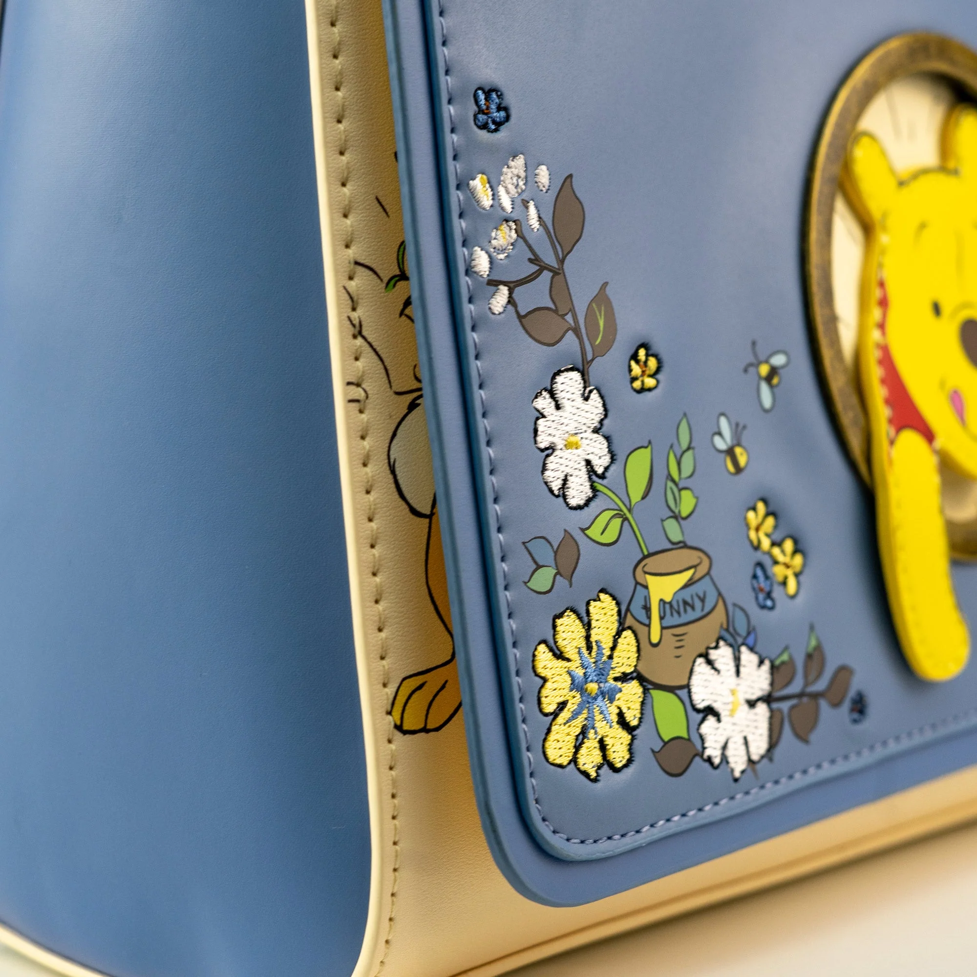 Loungefly x Disney Winnie the Pooh Peek A Pooh Crossbody Bag - Image 3