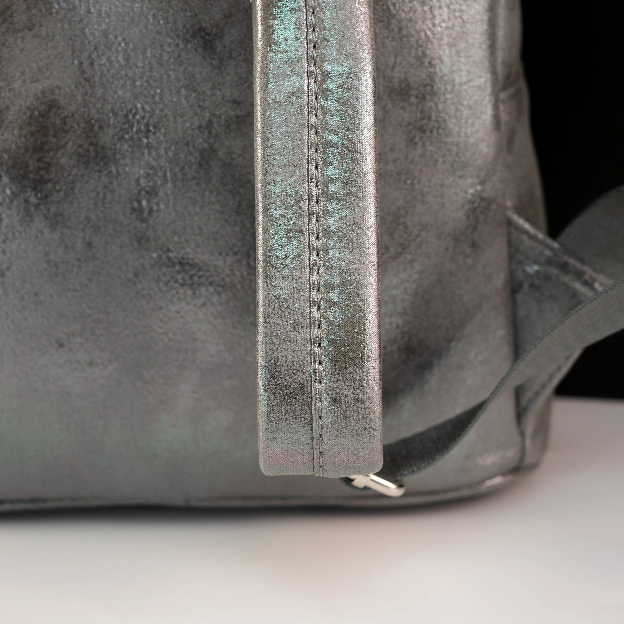 Loungefly x Game of Thrones Daenerys Dragon Chain Mini Backpack - Image 6
