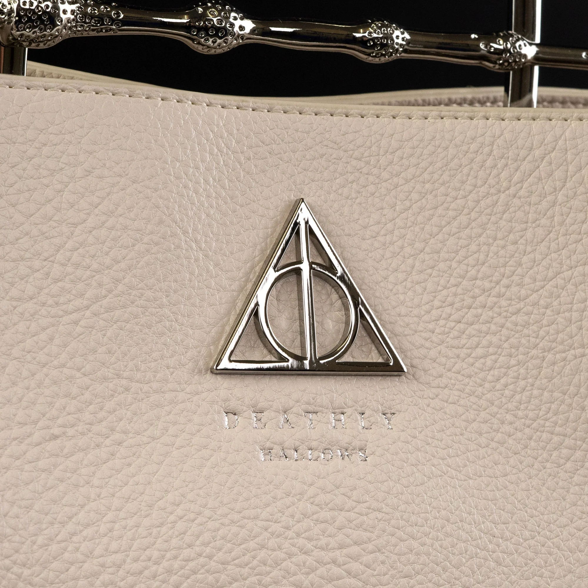 Loungefly x Harry Potter Ivory Pebble Elder Wand Crossbody Handbag - Image 2