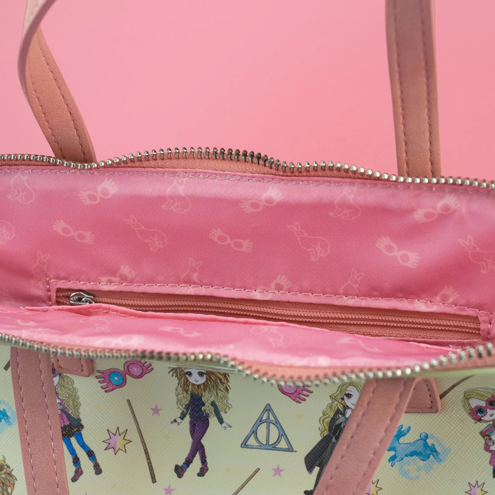 Loungefly x Harry Potter Luna Lovegood Crossbody Bag - Image 3