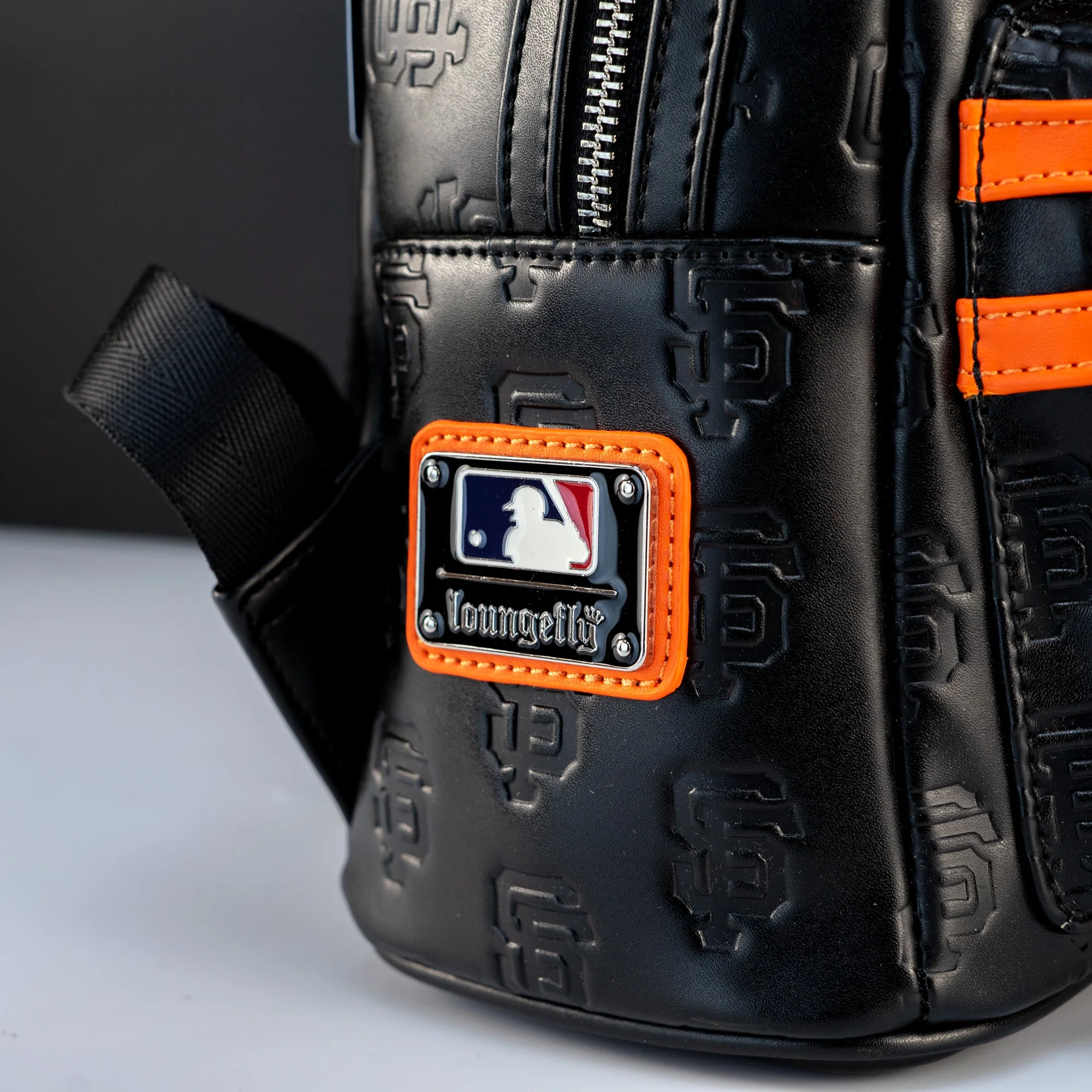 Loungefly x MLB San Francisco Giants Logo Mini Backpack - Image 5