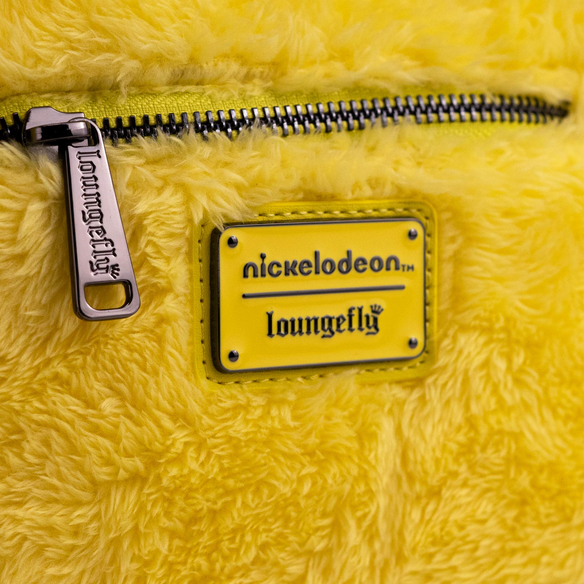 Loungefly x Nickelodeon Garfield Odie Crossbody Bag - Image 4