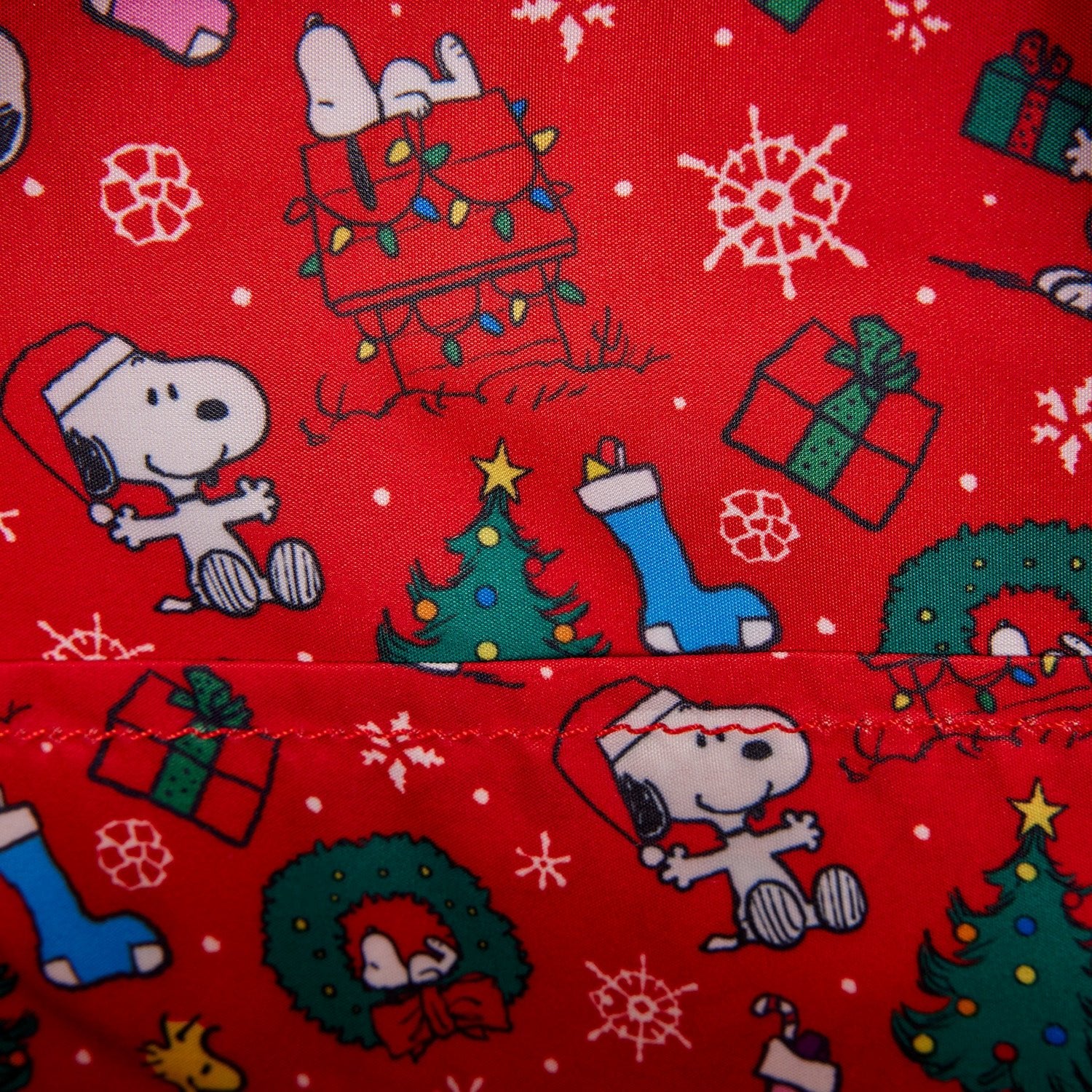 Loungefly x Peanuts Snoopy Holiday Mini Backpack - Image 6