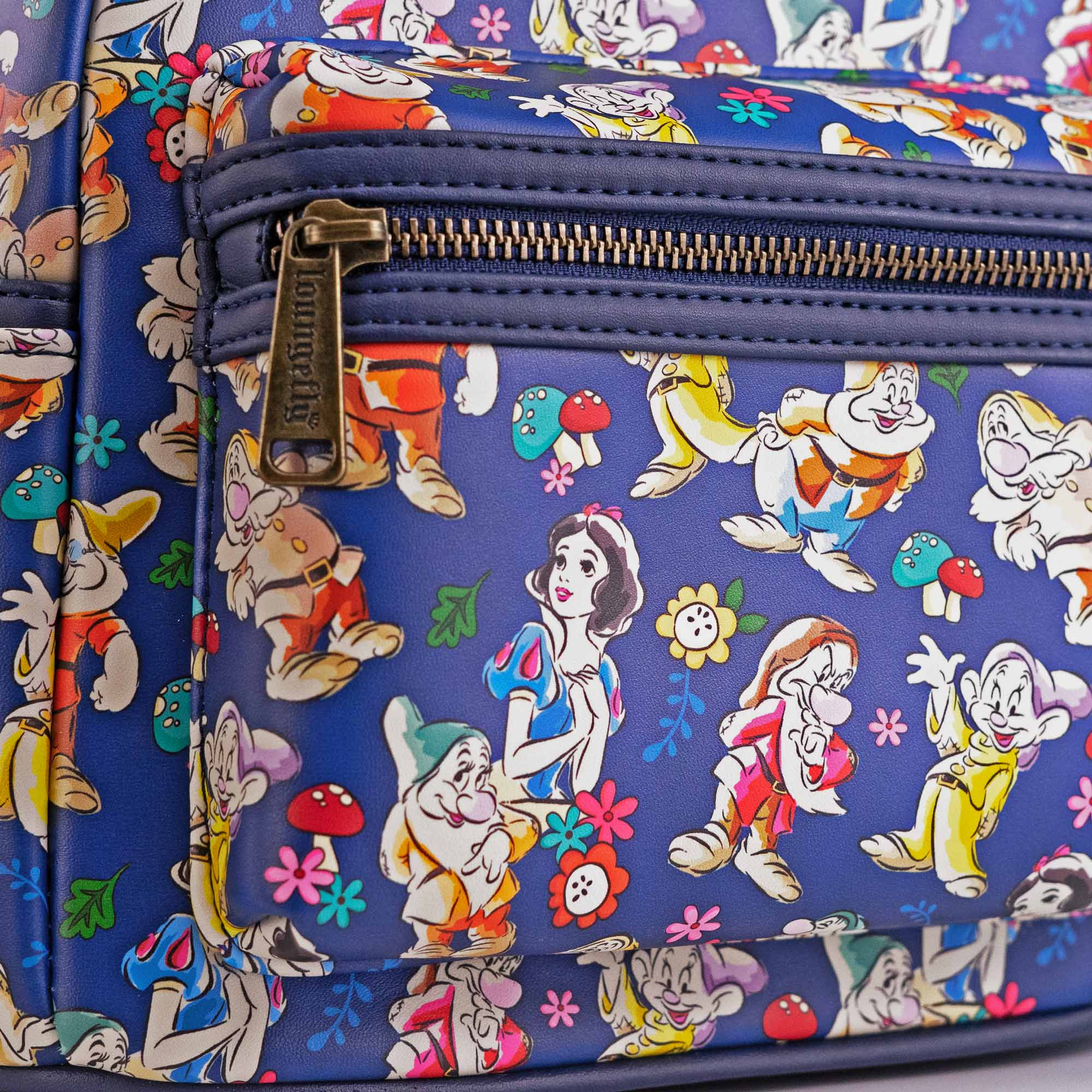Loungefly x Snow White and the Seven Dwarfs Floral Watercolour AOP Mini Backpack - Image 3