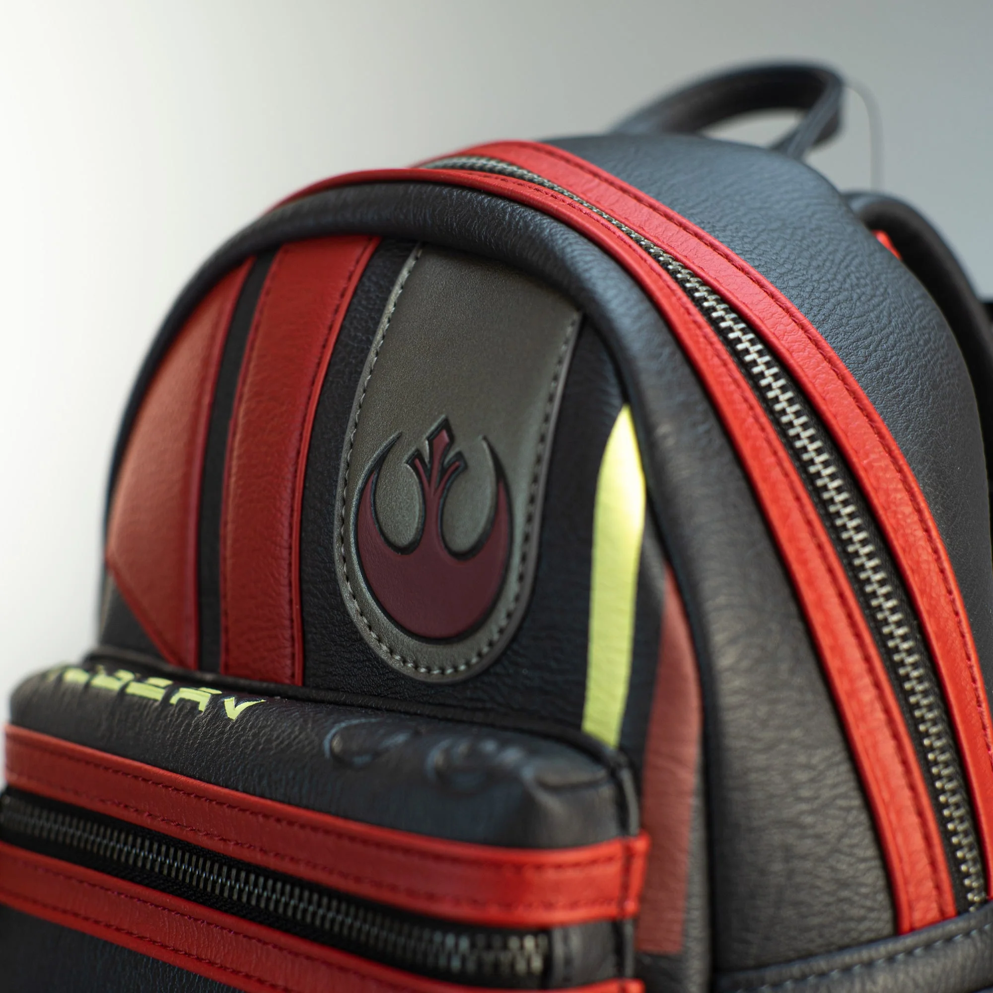 Loungefly x Star Wars Poe Dameron Cosplay Mini Backpack - Image 2