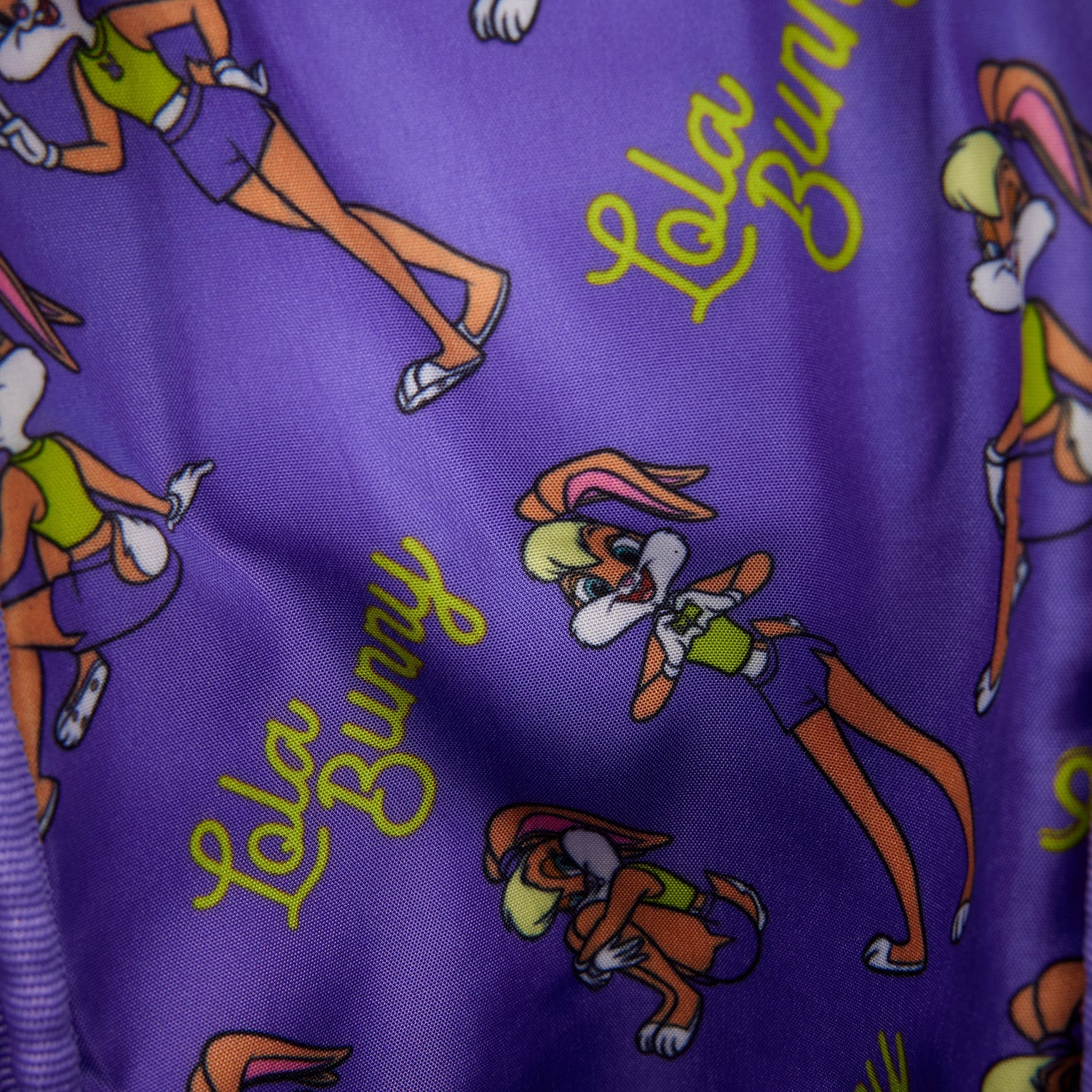 Loungefly x  Looney Tunes Lola Bunny Crossbody Sling Bag - Image 7