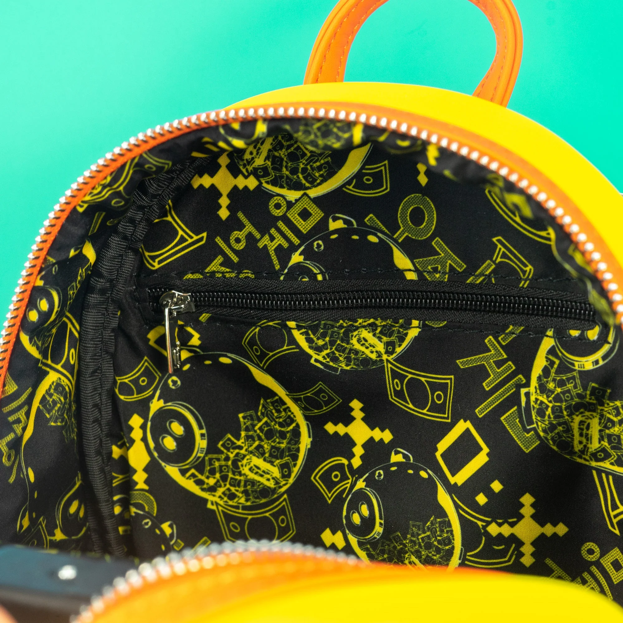 [OUTLET] Loungefly x Netflix Squid Game Red Light, Green Light Mini Backpack - Image 9
