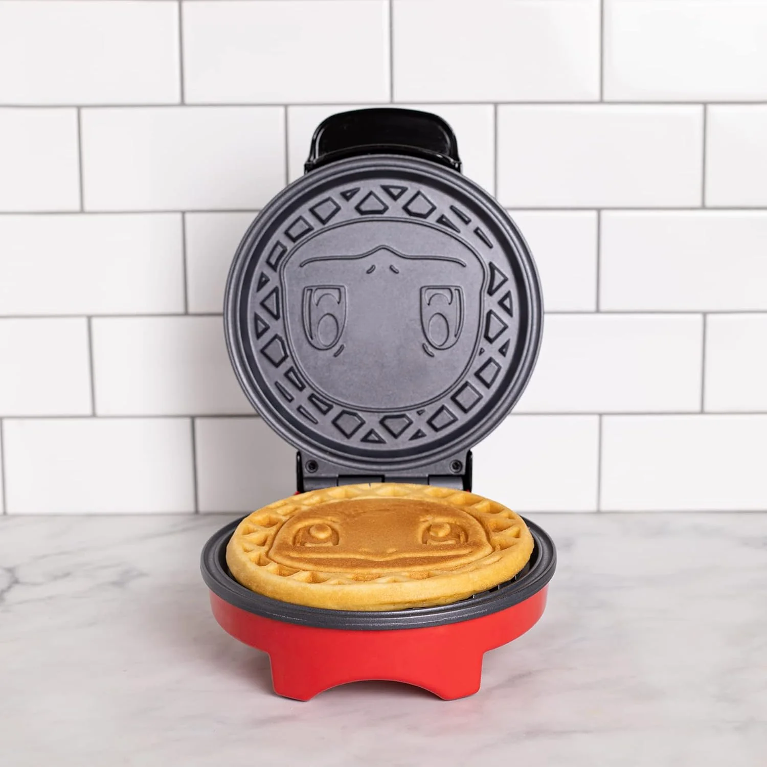 Pokémon Squirtle Electronic Waffle Maker - Image 3