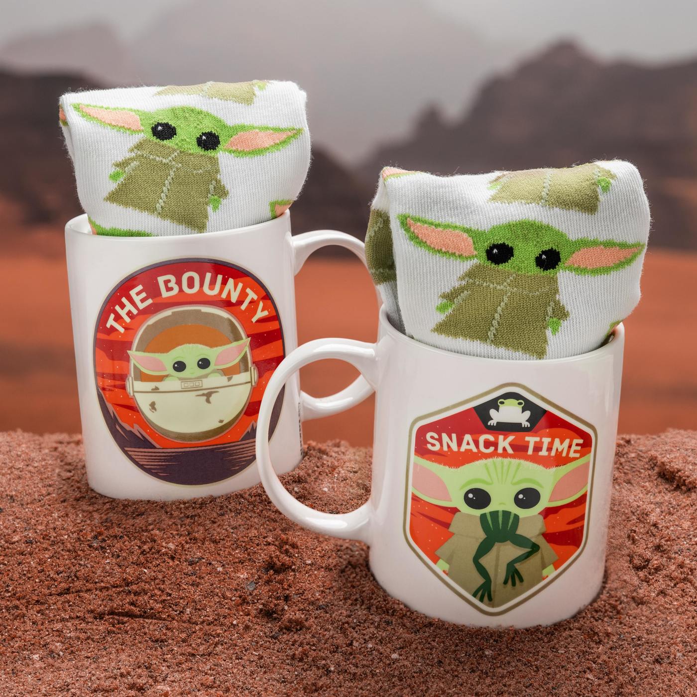 Star Wars The Mandalorian Baby Yoda Mug and Socks Gift Set - Image 2