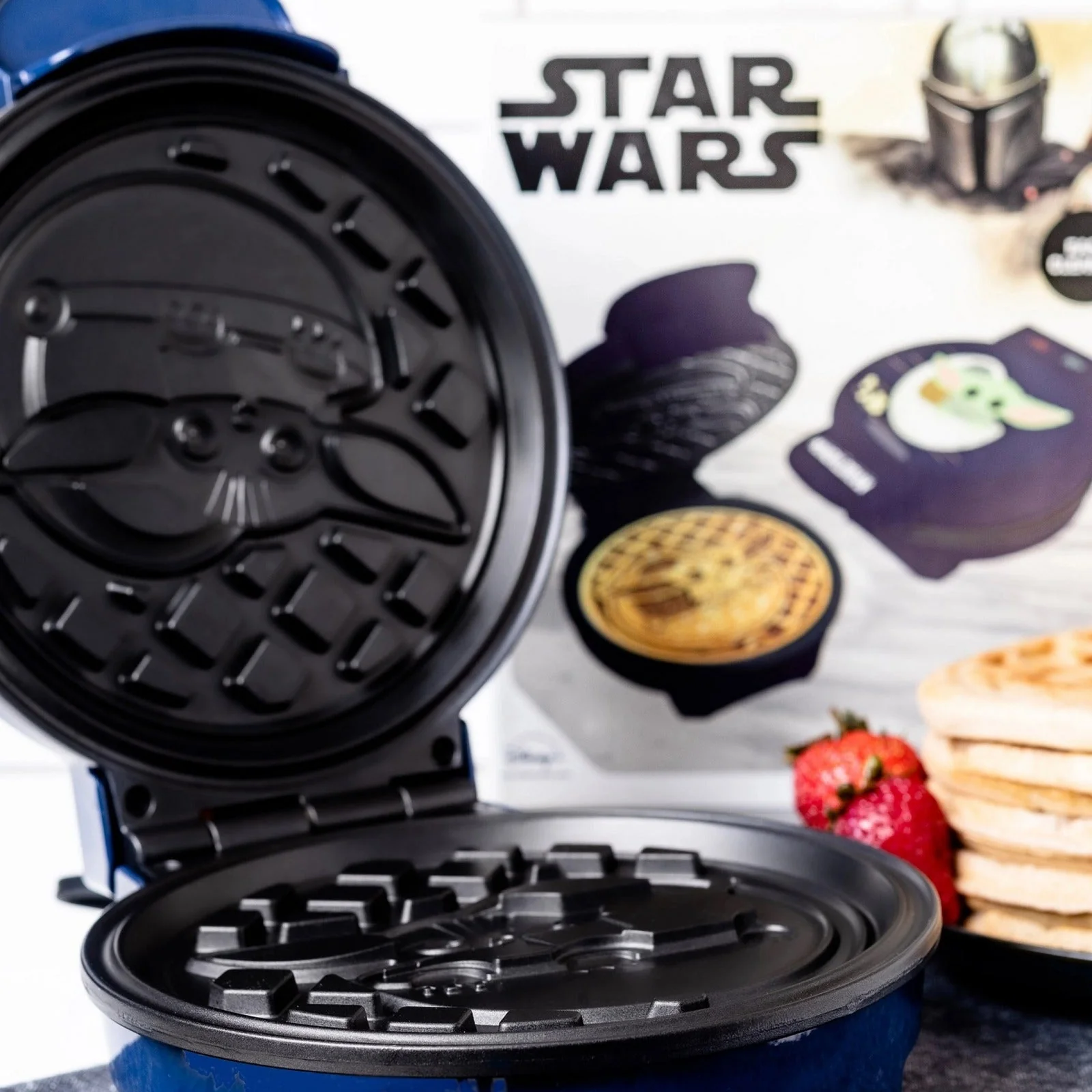 Star Wars The Mandalorian Grogu Baby Yoda Waffle Maker - Image 2