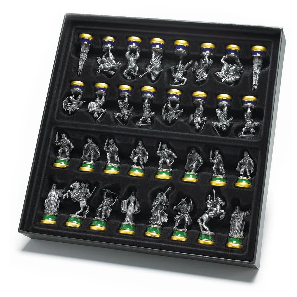 The Lord of the Rings Collector's Chess Set - Image 2