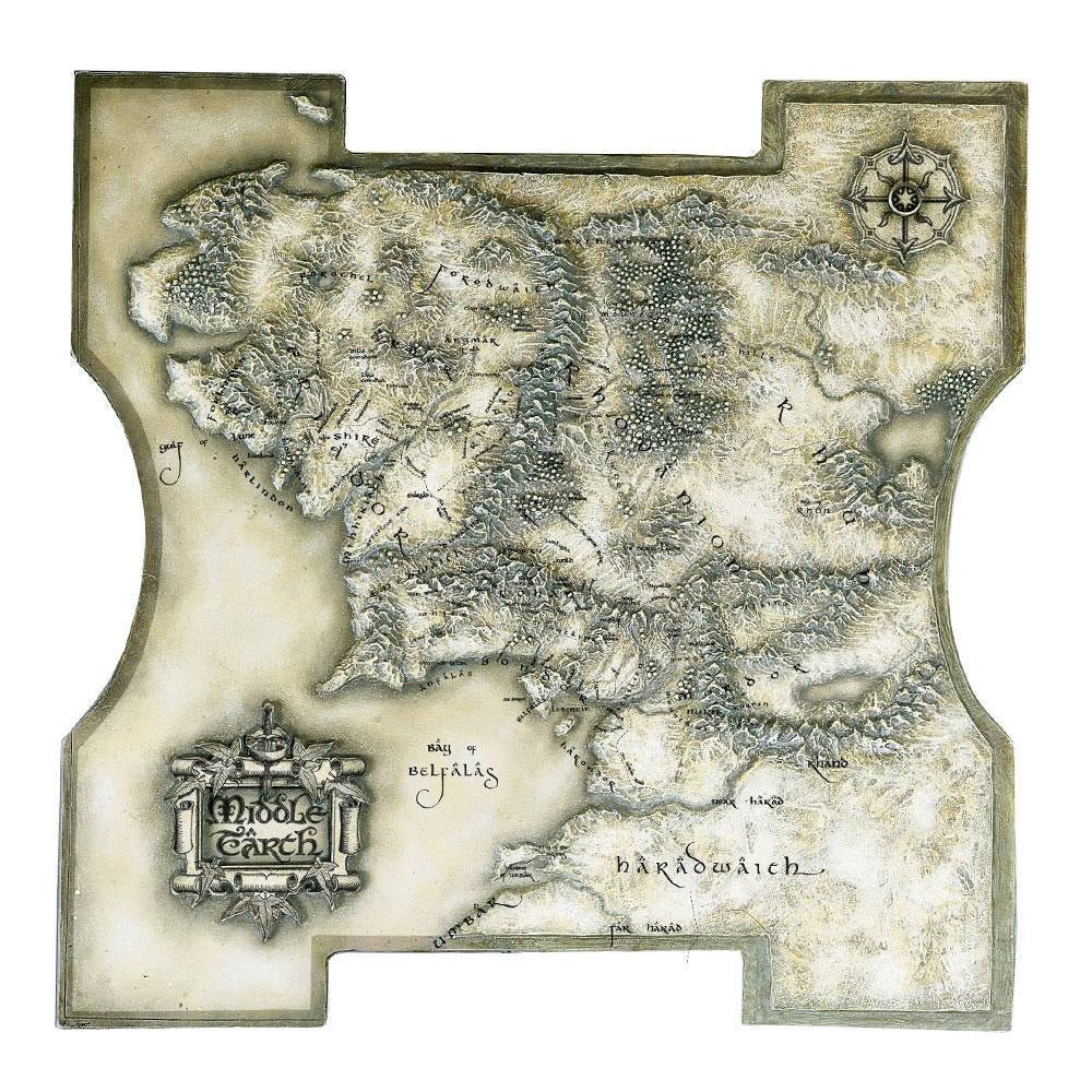 The Lord of the Rings Collector's Chess Set - Image 4